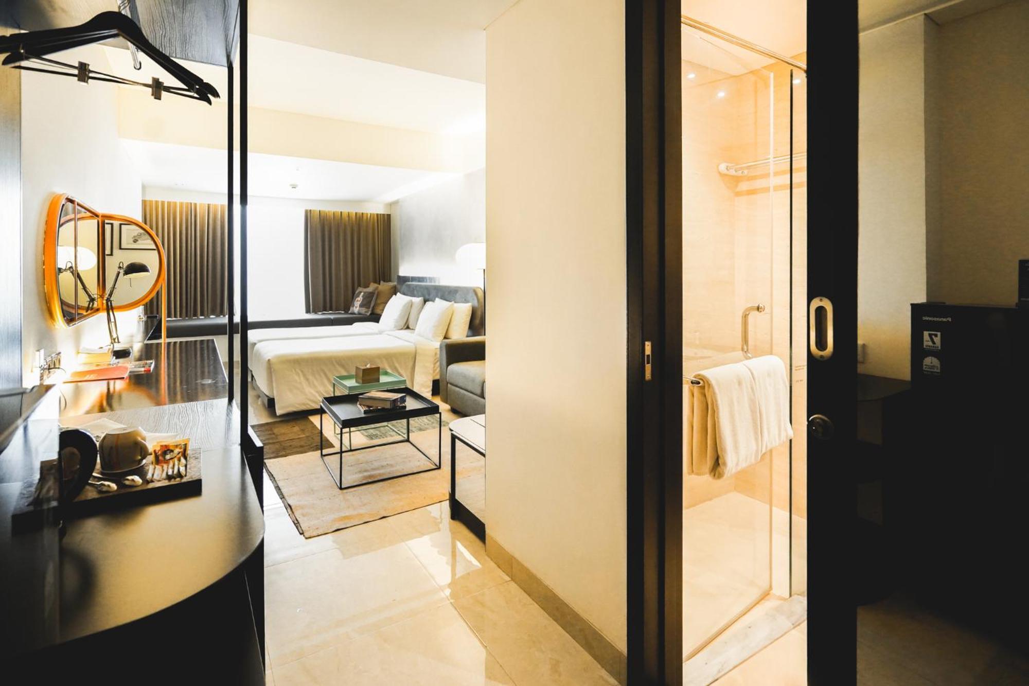 Pulang Ke Uttara Hotel Kejayan Ngoại thất bức ảnh